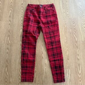 YMI Juniors' Size 11 w30 Red Plaid Twill Skinny Jeans